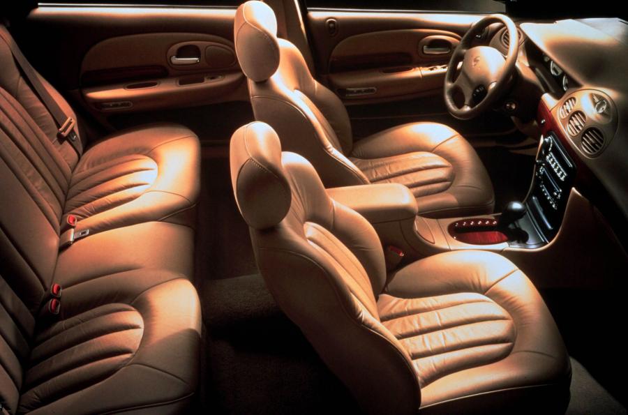  Chrysler LHS 1999 года  (фото 12 из 18)